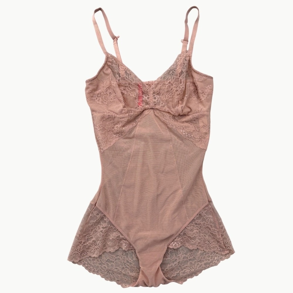 Spanx Lace Bodysuit Teddy M Nude Rose Pink Mesh Shapewear Lingerie Cross Straps - Picture 3 of 8